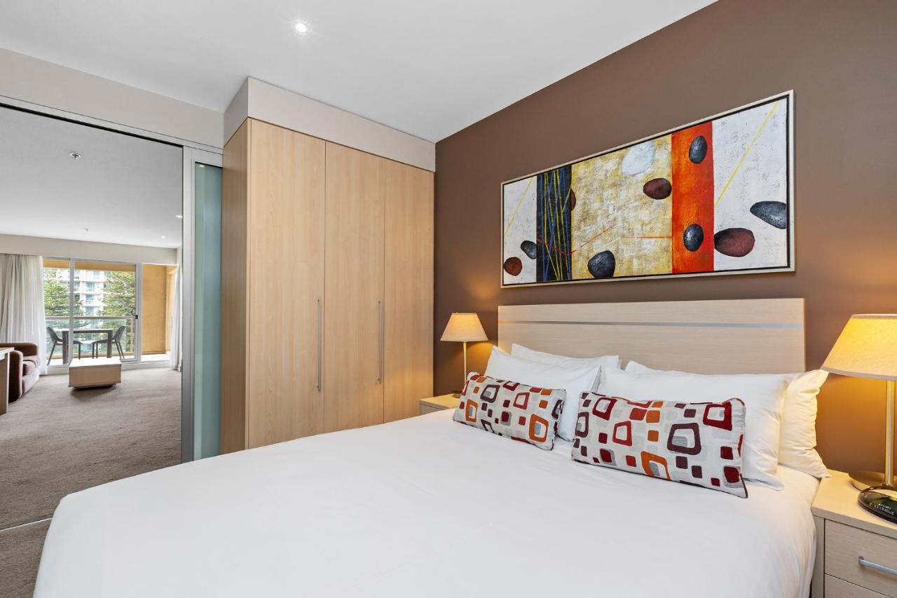 Belle Escapes - Glenelg Seaside Apartment Extérieur photo